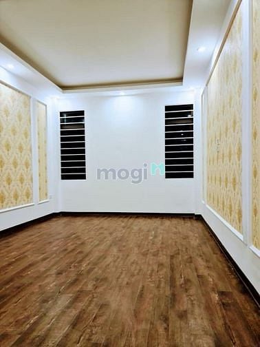 Hình ảnh Cần cho thuê nhà riêng ngõ 106 phố Trần Duy Hưng.