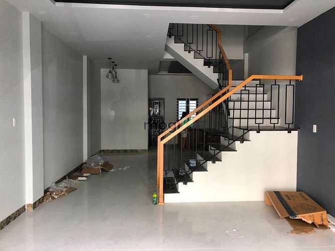 Hình ảnh Nhà 6 phòng ngủ khép kín gần Vincom - B534