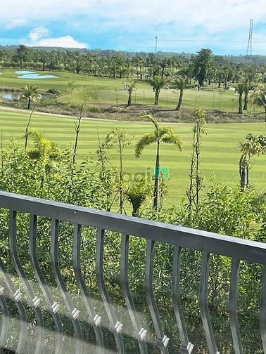 Hình ảnh Biệt Thự Nghỉ Dưỡng Trong Lòng Sân Golf