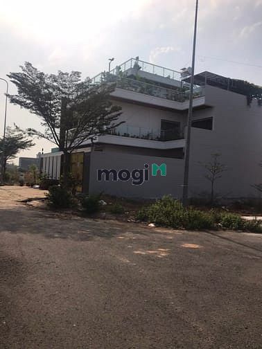 Hình ảnh Ly hôn bán gấp 130m2 đất MT cụm KCN Lê Minh Xuân.