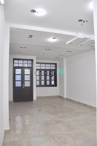 Hình ảnh Phòng RỘNG, BAN CÔNG Thoáng mát MẶT TIỀN D2 BThạnh
