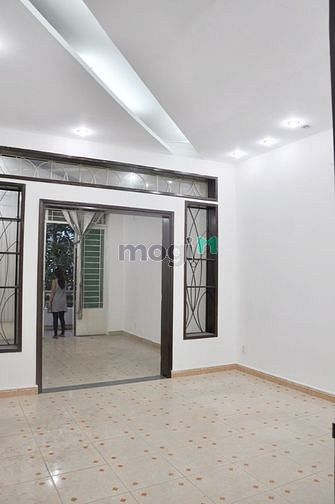 Hình ảnh Phòng RỘNG, BAN CÔNG Thoáng mát MẶT TIỀN D2 BThạnh