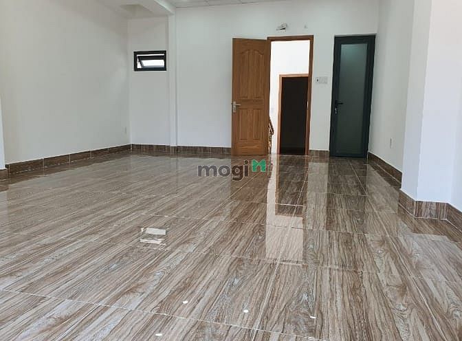 Hình ảnh Cho thuê nhà mặt tiền 87A Phạm Văn Hai, phường 3 Quận Tân Bình.