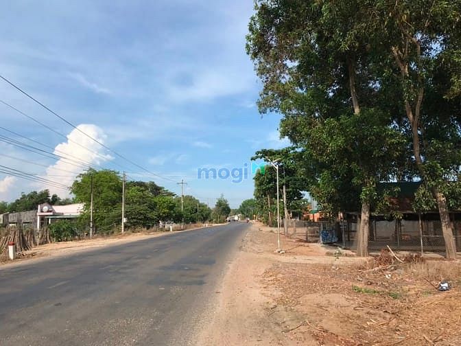 Hình ảnh Đất MT quốc lộ 55 . Dt 26x45m.bình thuận. Giá 4 tỷ 400 tr