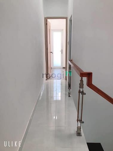 Hình ảnh Mới đẹp ở luôn DTSD 100m2 3 PN CMT8 P.6 Tân Bình chỉ 4 tỷ