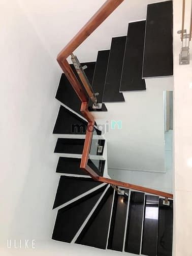 Hình ảnh Mới đẹp ở luôn DTSD 100m2 3 PN CMT8 P.6 Tân Bình chỉ 4 tỷ