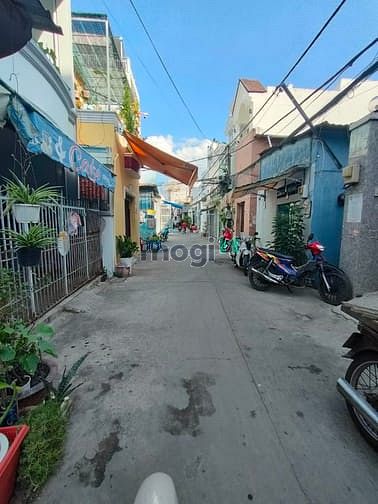 Hình ảnh Bán nhà hẻm Tám Danh, Phường 4, Quận 8. 67m2