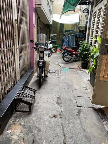 Hình ảnh Cần bán nhà Hai Bà Trưng, 30m2, 4T, BTCT, 5,4 tỷ.