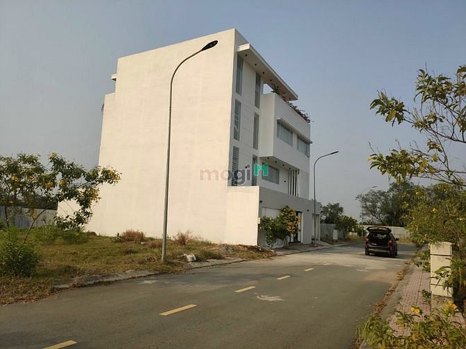 Hình ảnh Hàng hiếm cần ra trong tháng 120m2/3.5 tỷ Phú Hữu Q9