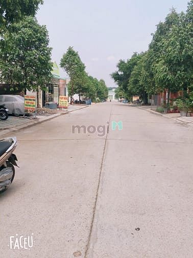 Hình ảnh Đất chính chủ cần bán gấp lô đất 150m2,dân cư đông đúc,vị trí đẹp MP3