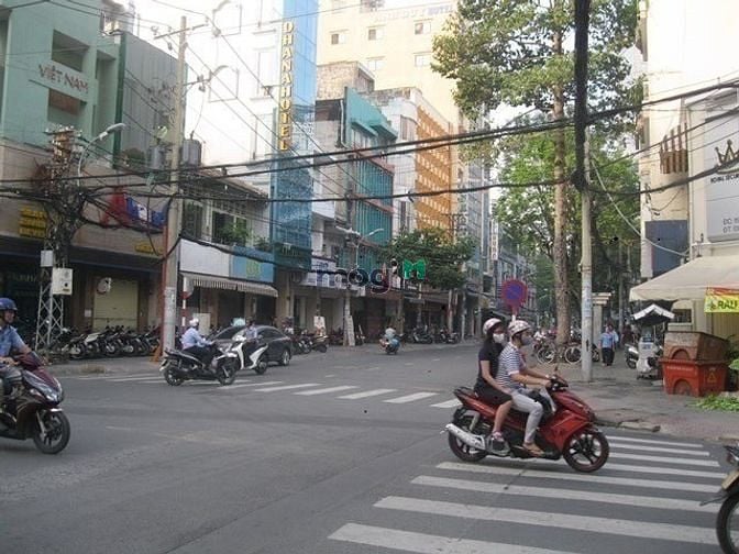 Hình ảnh Nhà MT cho thuê Trần Quang Diệu, P14, Q3. Hầm, 6 tầng, thang máy, 7PN