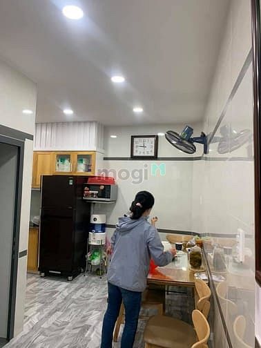 Hình ảnh Hẻm 2.5m Bành Văn Trân, P7, TB. 45m2 - Giá 6.6tỷ.