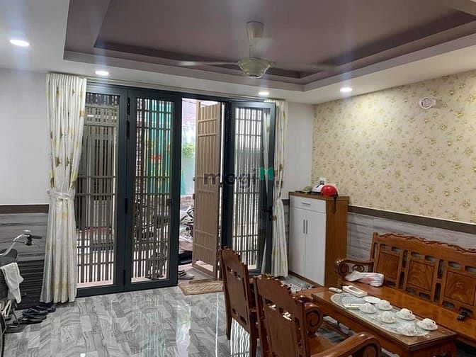 Hình ảnh Hẻm 2.5m Bành Văn Trân, P7, TB. 45m2 - Giá 6.6tỷ.
