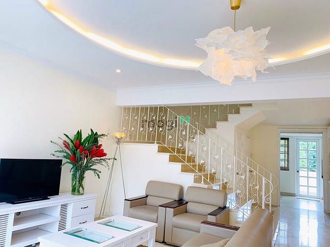 Hình ảnh Biệt thự mới đẹp khu Mỹ Phú 1, Phú Mỹ Hưng đang cần tìm khách thuê