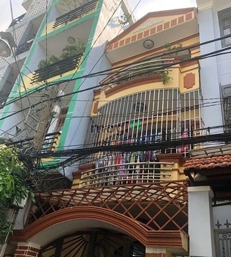 Hình ảnh Nhà đẹp - 3 tầng - 4,950 tỷ - chốt ngay