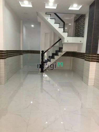 Hình ảnh Bán nhà gần chợ gach ông quận 8
