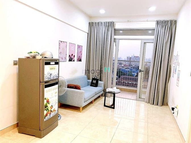 Hình ảnh Cho thuê căn 2PN Luxgarden, có máy lạnh- rèm cửa 7tr, nội thất 7.5tr