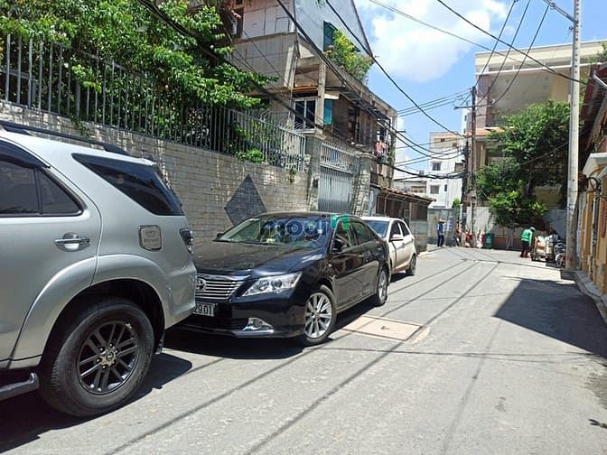 Hình ảnh Bán đất MT đường Quốc Hương, 9x26m, GIÁ 15.5 Tỷ, P.Thảo Điền, Q.2