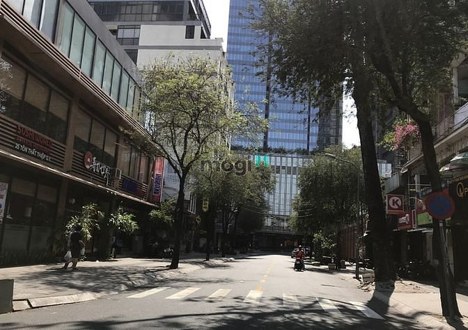 Hình ảnh Cho thuê góc 2 mặt tiền Võ Văn Tần, Phường 5, Quận 3