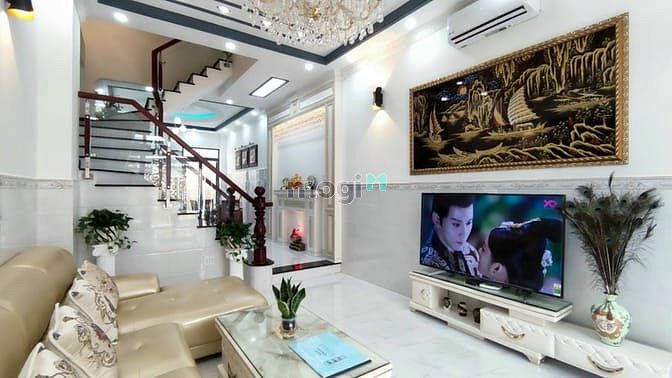 Hình ảnh Nhà full nội thất cao cấp  qua Lotte Mart Quận 7 chỉ 15 phút