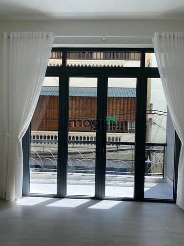 Hình ảnh cho thuê nhà mới 100% nội thất cao cấp 5.5x20 4 lầu