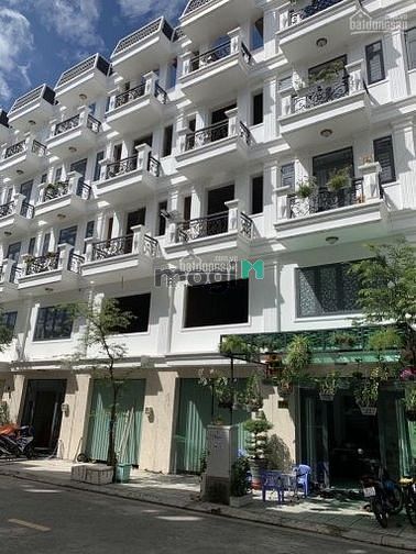 Hình ảnh ông anh cờ bạc cần bán trả nợ !