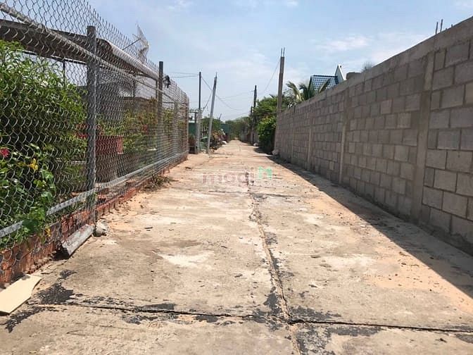 Hình ảnh Đất đối diện trườngTHCS. Thắng Hải giá 1 tỷ 350 tr