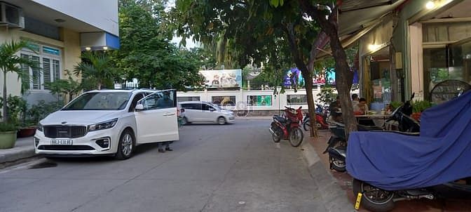 Hình ảnh Đất Thảo Điền Quốc Hương Khu Kinh Doanh Thuận Lợi