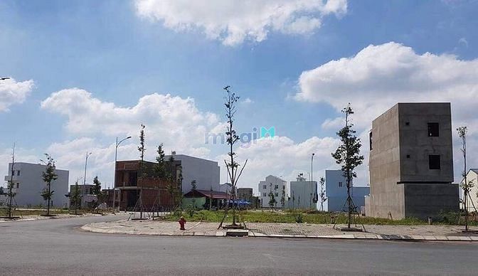 Hình ảnh Bán lô đất siêu Vị trí Góc 2MT Trần Não ngang 10m, Q2, Xây Văn Phòng