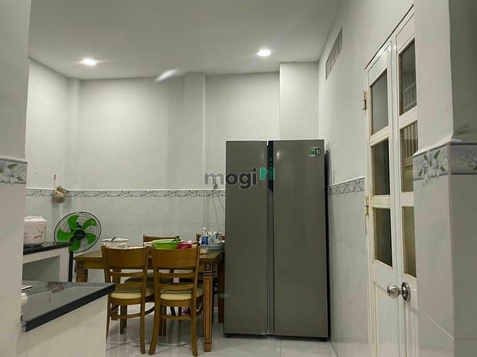 Hình ảnh Bán nhà hẻm đường Đặng Chất, phường 2, quận 8.