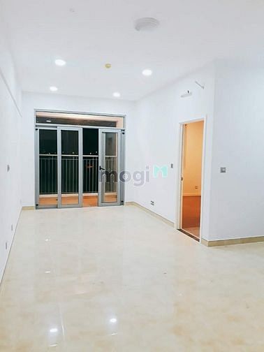 Hình ảnh Cho thuê căn 2PN Luxgarden, nhà trống giấ 6tr5 ( Chỉ có 1 căn)