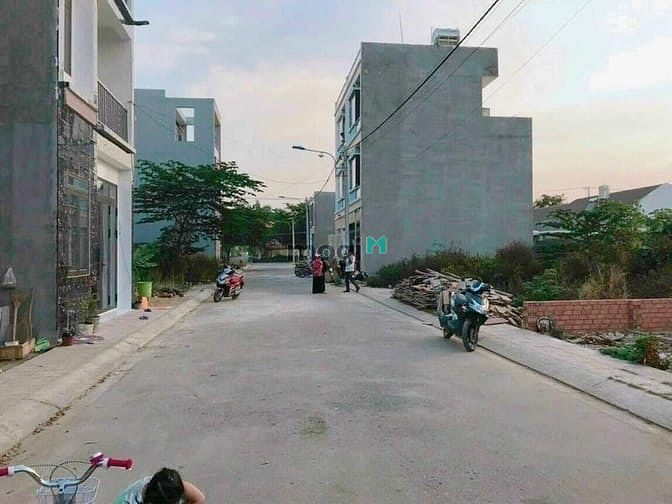 Hình ảnh Còn lô rẻ nhất thị trường ngay Nguyễn Xiển, Thủ Đức,shr