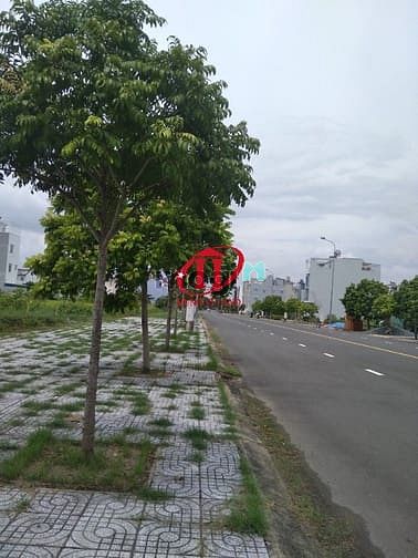 Hình ảnh HUNGVILAND Bán lô góc 2MT trục đường 30m