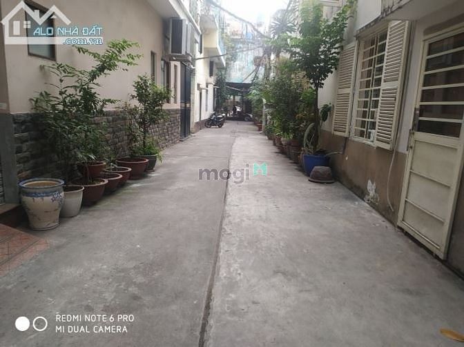 Hình ảnh Chợ Hoà Bình Q5 hẻm 5M , 4.1x14, 4lầu , An ninh