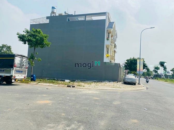 Hình ảnh Bán gấp lô góc 2 mặt tiền gần Aeon Bình Tân. Sổ Hồng riêng