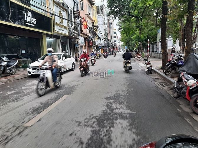 Hình ảnh Bán nhà quận Đống Đa, mới đẹp, gần phố chính, khu Thái Hà, Hồ Hoàng Cầ