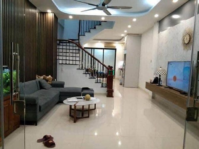 Hình ảnh CỰC HIẾM – CẦU GIẤY - 10M RA MẶT PHỐ - Tước nhà ô tô tránh - gia tốt