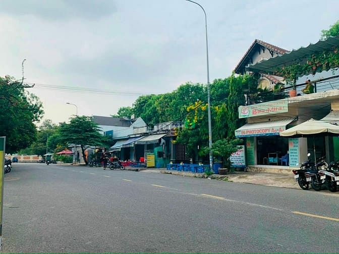 Hình ảnh Mặt tiền KD đường 494 sát Lê Văn Việt
