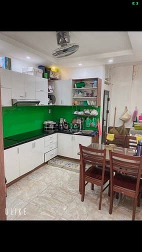Hình ảnh Cho thuê nhà hxh 800/1 CMT8,p5,Tân Bình