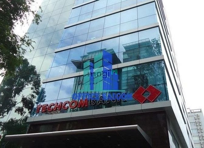 Hình ảnh Tôi càn cho thuê gấp Building 141a Nam Kỳ khởi nghĩa Quận 1, 5.5x18m,
