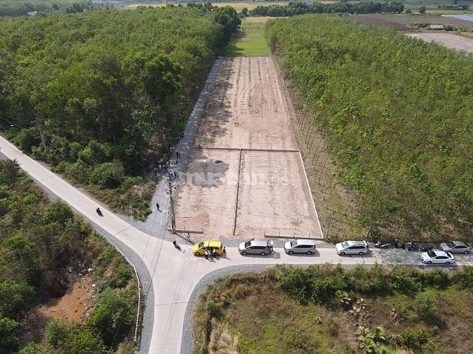 Hình ảnh Nợ NH, gia đình tôi cần bán GẤP 2 MIẾNG ĐẤT 571m2 và 568m2