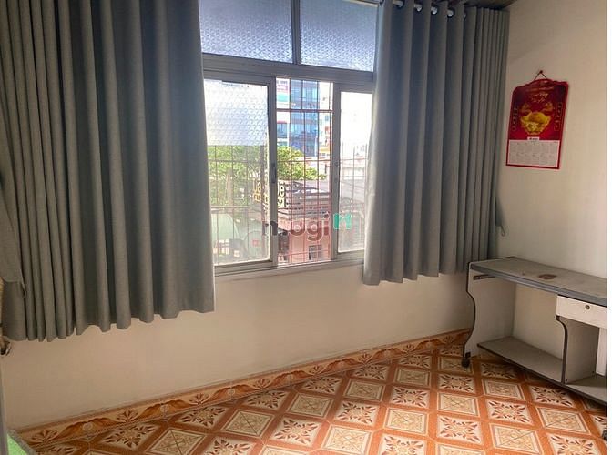 Hình ảnh Cho thuê nhà 127 Văn cao 4,5 tầng đồ cơ bản, mới sơn sửa