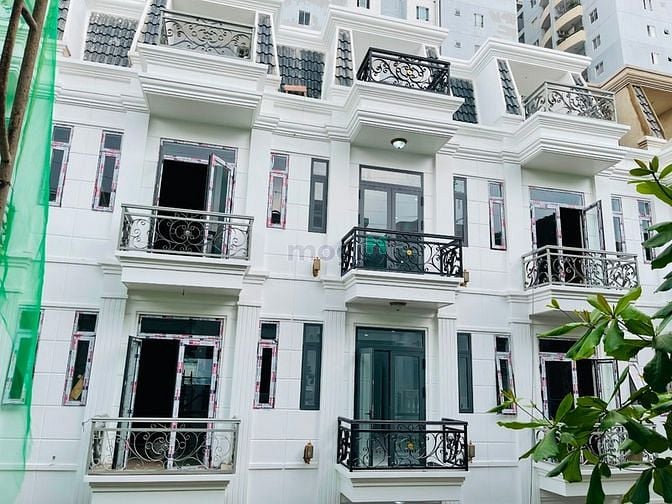 Hình ảnh Nhà Phố cao cấp Bảo Sơn Quận Tân Phú