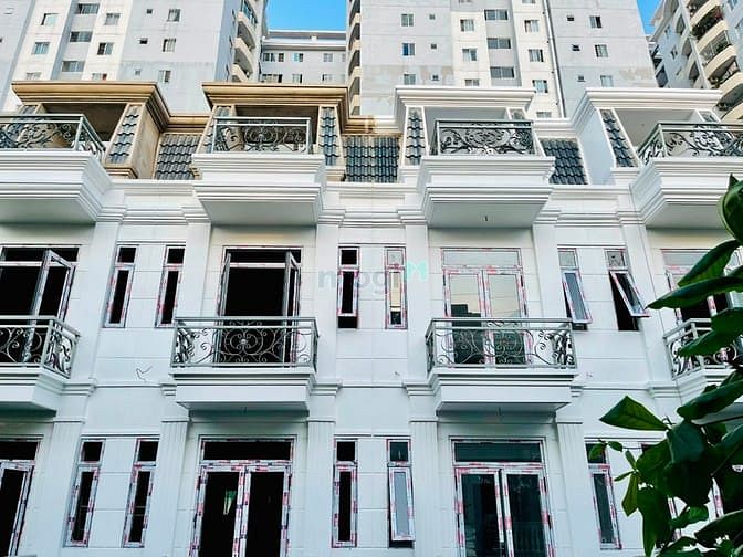 Hình ảnh Nhà Phố cao cấp Bảo Sơn Quận Tân Phú