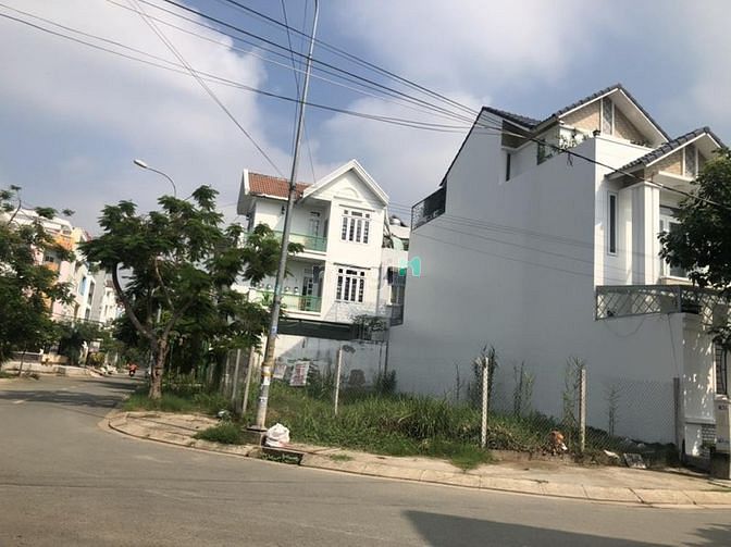 Hình ảnh Chính chủ cần bán gắp 98,1m2 đất thổ cư nằm liền kề EAON Bình tân