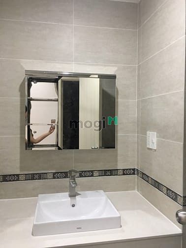 Hình ảnh Chính chủ cần cho thuê nhanh CH Green valley PMH 121m2 view sân golf .
