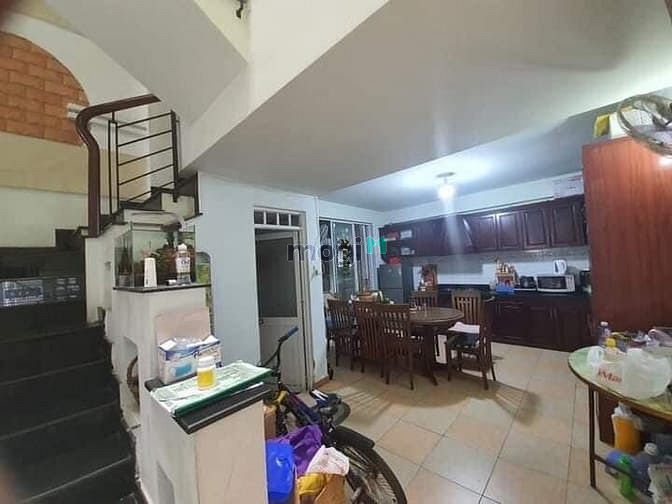 Hình ảnh Bán nhà 60m2 siêu rộng CMT8 , phường 7, Tân Bình