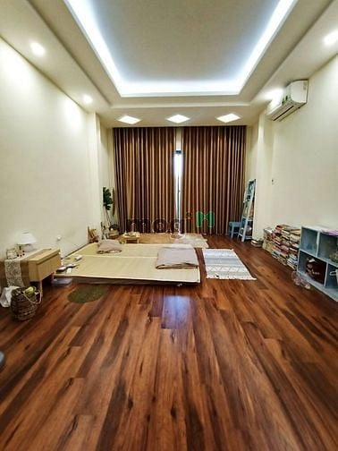 Hình ảnh CHCC Penstudio 699 Lạc Long Quân giá 4.3 tỷ, 75m2, NT cao cấp.