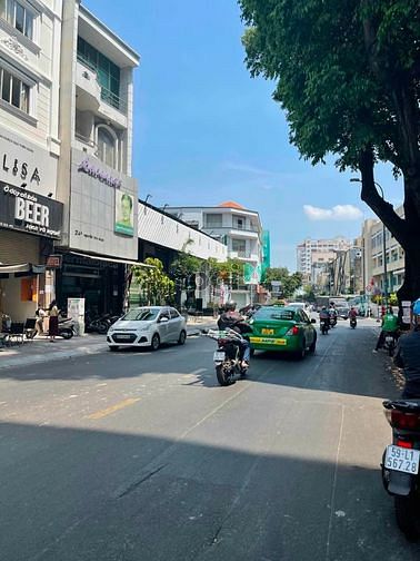 Hình ảnh Bán nhà hẻm xe hơi 8m, Cộng Hòa, Phường 4, Tân Bình