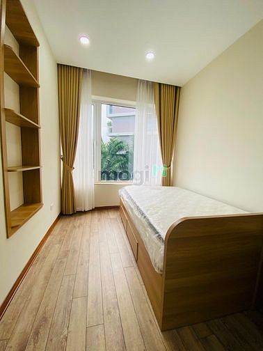 Hình ảnh Cho thuê chung cư full nội thất tại Đống Đa view hồ, gần Khâm Thiên